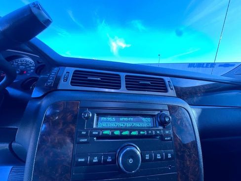 Used 2013 GMC Sierra 2500 Denali w/ Suspension Package, Off-Road image 22