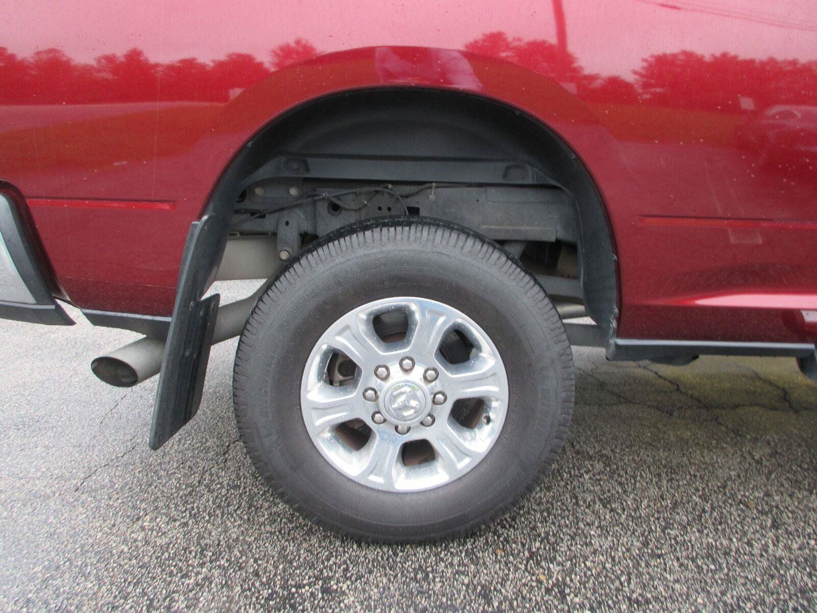 Used 2020 RAM 2500 Big Horn w/ Level 1 Equipment Group AWD/4WD image 23