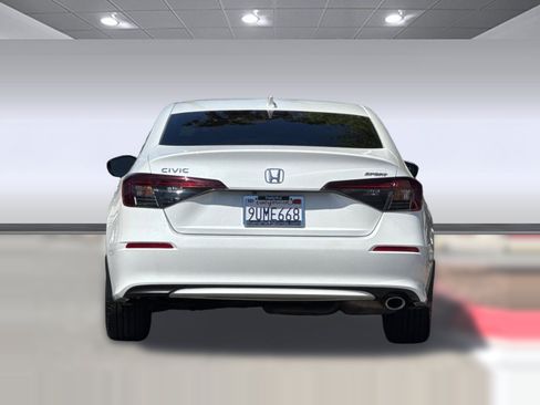 Used 2025 Honda Civic Sport image 9