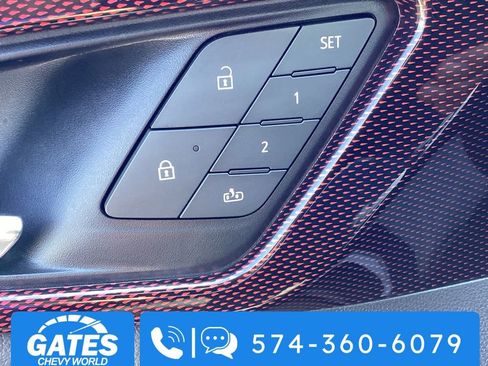 Used 2025 Chevrolet Traverse RS w/ LPO, Floor Liner Package AWD/4WD image 29