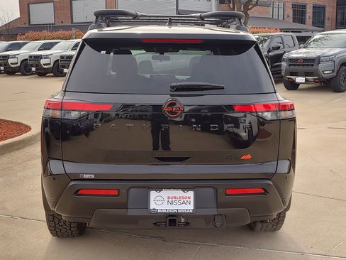 New 2026 Nissan Pathfinder Rock Creek image 3