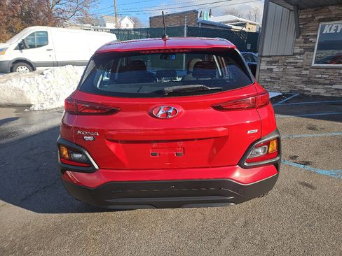 Used 2019 Hyundai Kona SE image 4