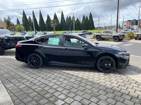 New 2026 Toyota Camry Hybrid image 6