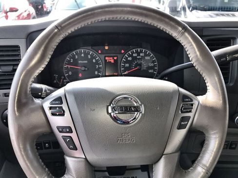 Used 2016 Nissan NV 3500 SL image 14