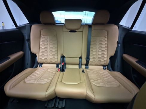 Used 2024 Audi RS Q8 4.0T w/ Black Optic Package image 23