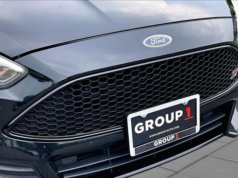Used 2016 Ford Focus ST FWD image 30