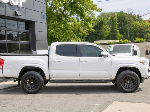 Used 2017 Toyota Tacoma SR w/ Tow Package AWD/4WD image 3