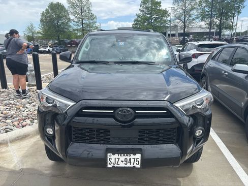 Used 2023 Toyota 4Runner SR5 image 2