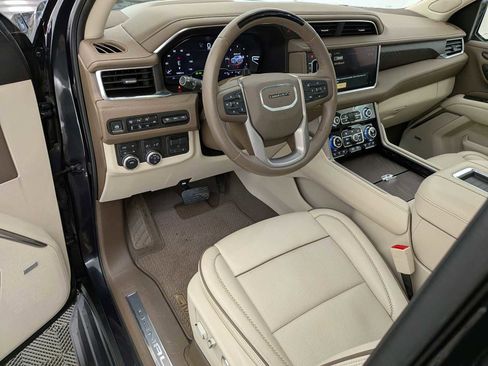 Certified 2024 GMC Yukon Denali w/ Advanced Technology Package image 2