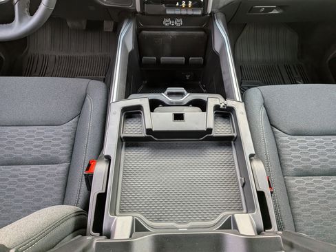 Used 2025 RAM 1500 Big Horn image 35