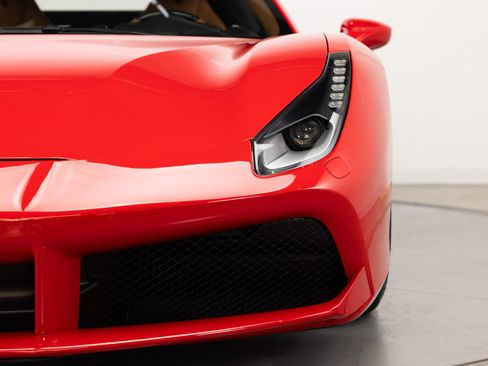 Certified 2019 Ferrari 488 Spider RWD image 28