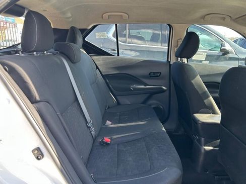 Used 2022 Nissan Kicks S FWD image 18