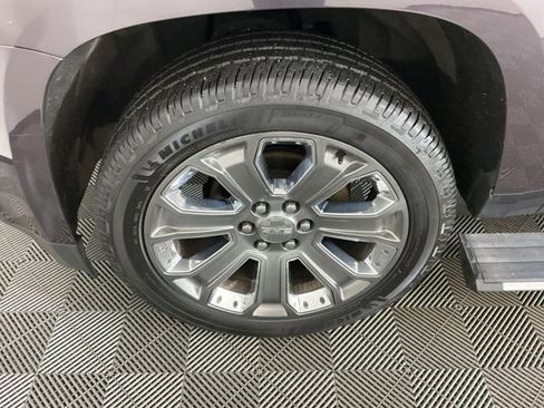 Used 2015 GMC Yukon Denali image 32