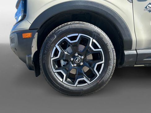 Used 2025 Ford Bronco Sport Outer Banks w/ Outer Banks Tech Package+ image 16