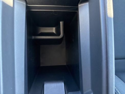 Certified 2025 Nissan Rogue S image 16