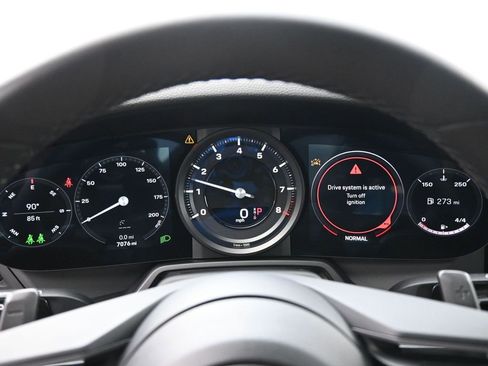 Used 2022 Porsche 911 Carrera S image 9