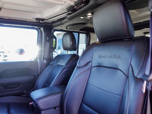 Used 2022 Jeep Wrangler Unlimited Sahara AWD/4WD image 24