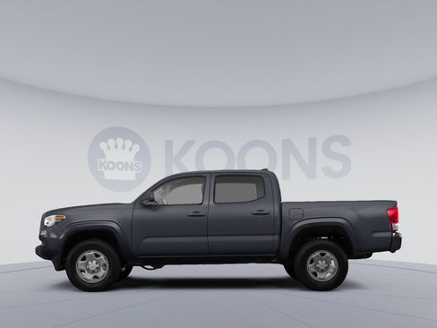 Used 2021 Toyota Tacoma TRD Off-Road w/ TRD Premium Off Road Package AWD/4WD image 2