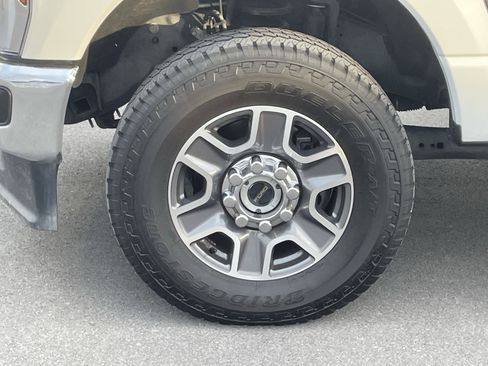 Used 2024 Ford F350 Lariat w/ Camper Package image 11