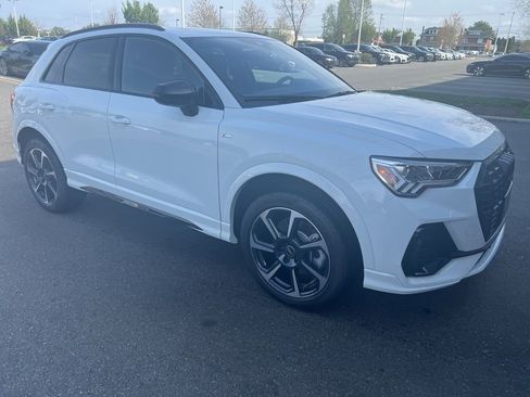 Certified 2025 Audi Q3 2.0T Premium Plus w/ Premium Plus Package image 3