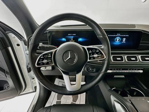 Used 2023 Mercedes-Benz GLS 580 4MATIC image 12