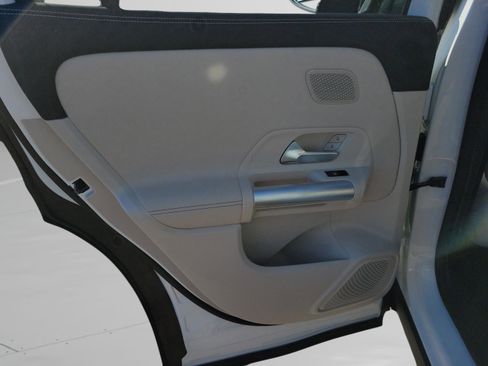 Certified 2025 Mercedes-Benz GLA 250 image 25