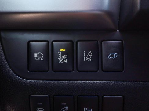 Used 2014 Toyota Highlander Limited Platinum AWD/4WD image 40