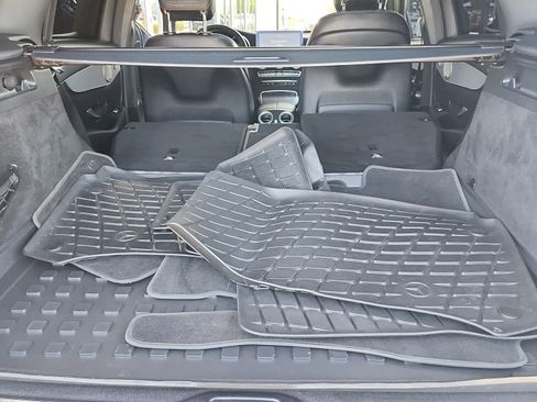 Used 2021 Mercedes-Benz GLC 300 image 28
