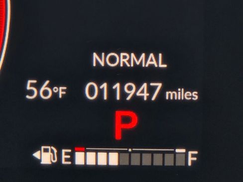 Certified 2025 Honda Pilot Sport image 31