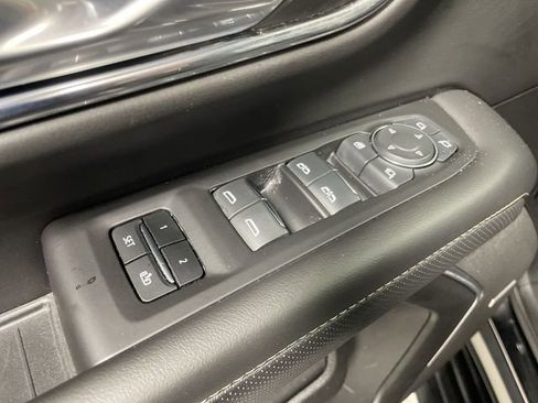 Used 2024 Chevrolet Tahoe Premier AWD/4WD image 13