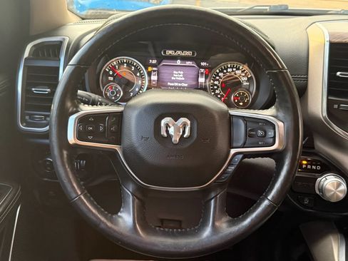 Used 2020 RAM 1500 Laramie RWD image 7