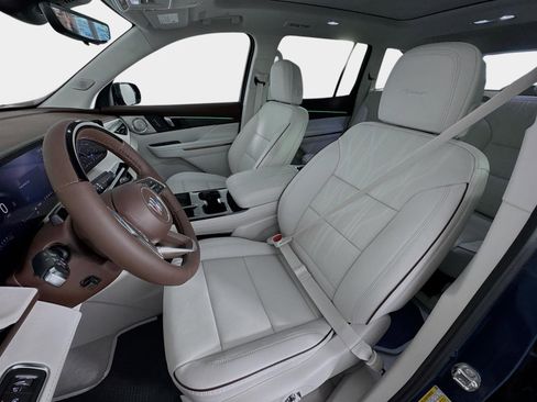 New 2026 Buick Enclave Avenir w/ Super Cruise Package FWD image 11