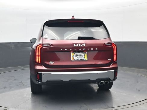 Used 2023 Kia Telluride S AWD/4WD image 6