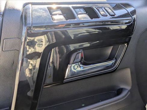 Used 2021 Toyota 4Runner SR5 Premium w/ Moonroof Package AWD/4WD image 8