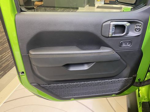 New 2025 Jeep Wrangler Unlimited Rubicon 392 image 24