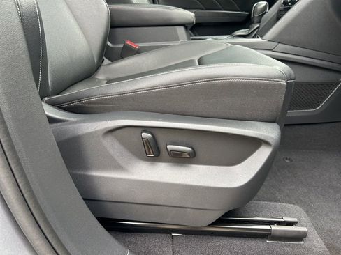 Certified 2020 Volkswagen Atlas Cross Sport SEL image 44