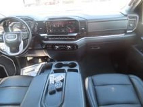 Used 2025 GMC Sierra 1500 SLT AWD/4WD image 7