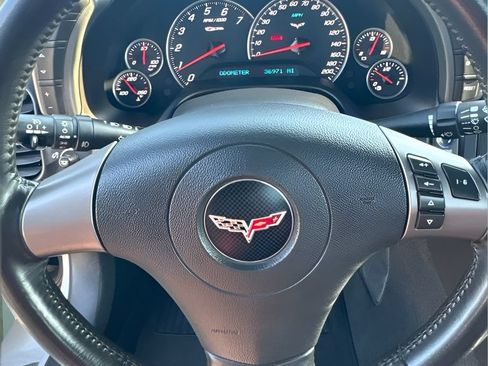 Used 2007 Chevrolet Corvette Z06 w/ Preferred Equipment Group RWD image 13