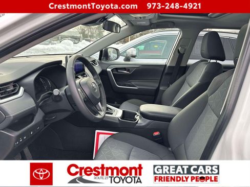 Certified 2025 Toyota RAV4 XLE w/ Convenience Package image 18