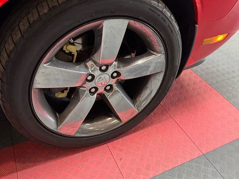 Used 2010 Dodge Challenger R/T image 34