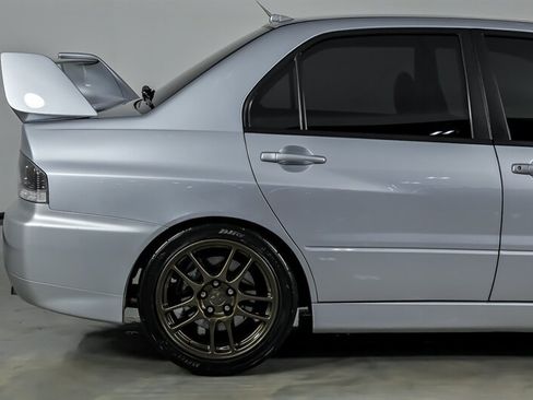 Used 2006 Mitsubishi Lancer Evolution AWD/4WD image 13