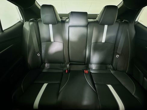 Used 2025 Toyota Camry SE FWD image 30
