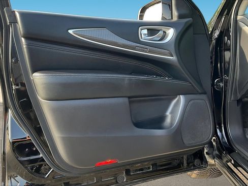 Used 2018 INFINITI QX60 Luxe w/ Premium Plus Package AWD/4WD image 19