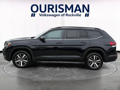 Used 2023 Volkswagen Atlas SE AWD/4WD image 3