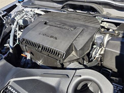 Used 2023 Honda Pilot Touring image 19