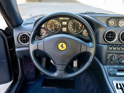 Used 1997 Ferrari 550 Maranello Coupe RWD image 16