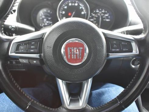 Used 2017 FIAT 124 Spider Classica image 18