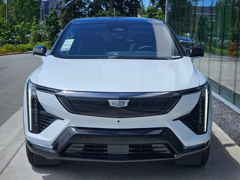 New 2026 Cadillac Optiq Sport 1 AWD/4WD image 8