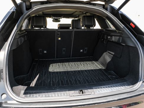 Used 2020 Land Rover Range Rover Velar R-Dynamic S image 47