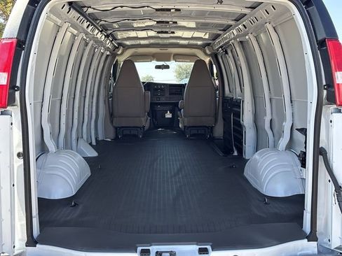 New 2025 GMC Savana 2500 Work Van w/ Driver Convenience Package image 21